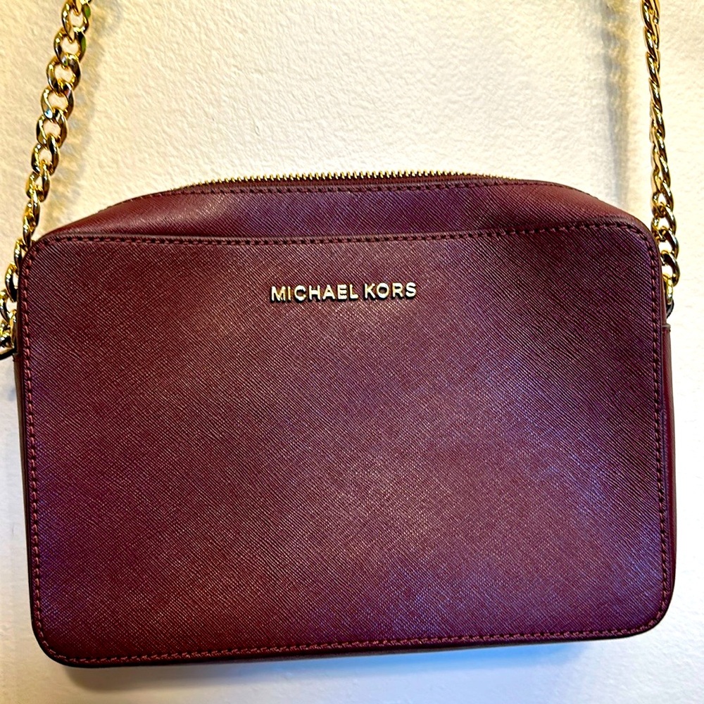Michael Kors Shoulder Bag in Maroon